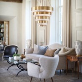 Photograph: Quintiesse Echelon Heritage Brass Large 8 Light Pendant Light - QN-ECHELON-8P