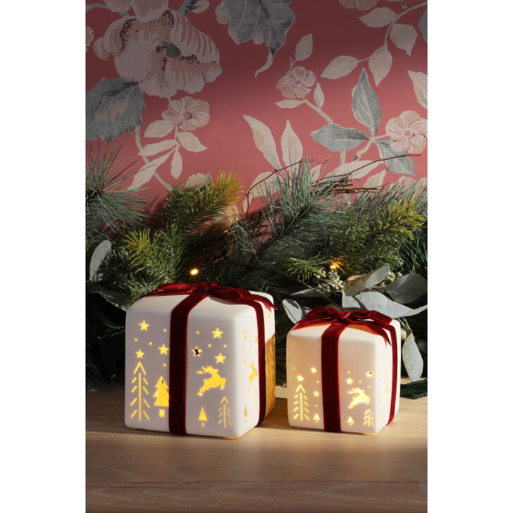 CERAMIC PRESENTS WITH BOW LIT SET OF 2