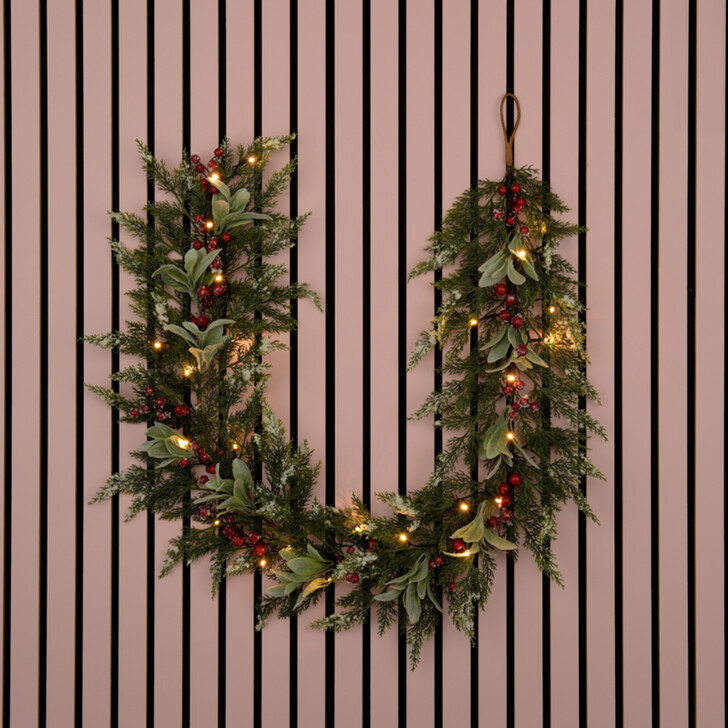 FROSTED BERRIES LIT GARLAND 180CM - Battery Operated (3 X AA - Not Included)