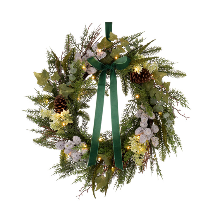 GREEN RIBBON WITH IVY LIT WREATH - Battery Operated (3 X AA - Not Included)