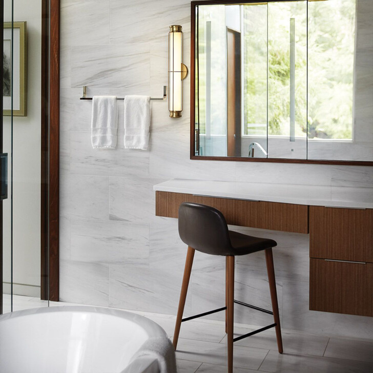 Hinkley Saylor Medium Heritage Brass Finish Bathroom Dimmable Led Wall Light Complete With Etched Opal Glass - IP44 - 3000K