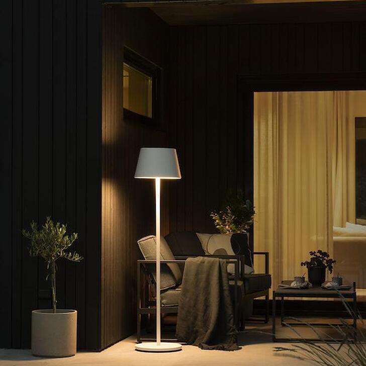 Konstsmide Pomezia Usb Rgb Black Portable Usb Exterior Floor Lamp - IP54 - 2700K/3000K/4000K+RGB