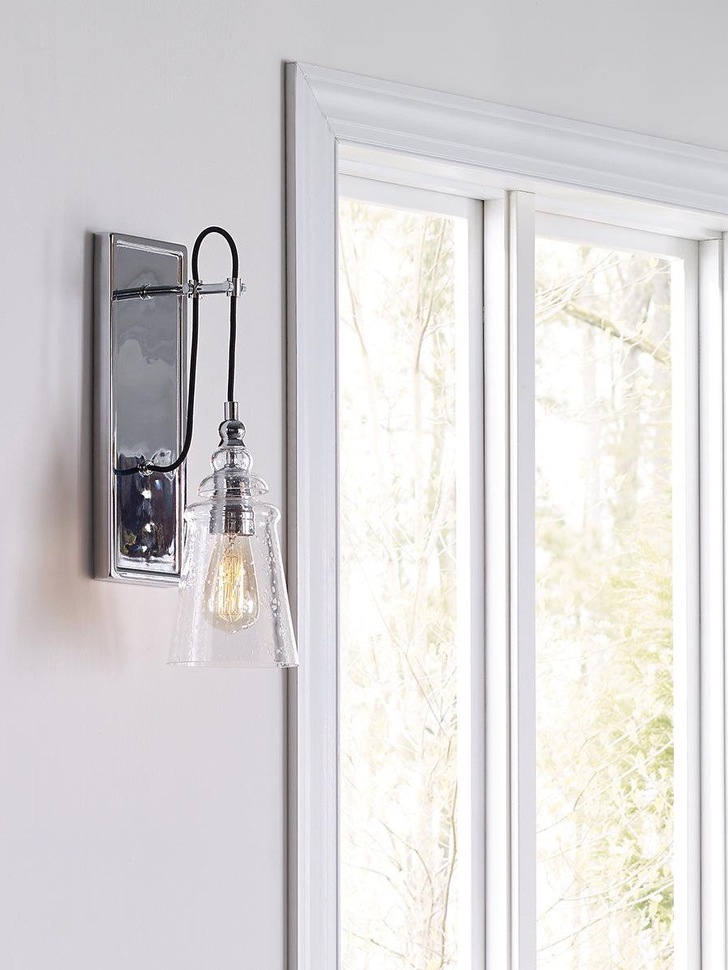 Quintiesse Loras 1 Wall Light In Polished Chrome Complete With Clear Seeded Glass - QN-LORAS1