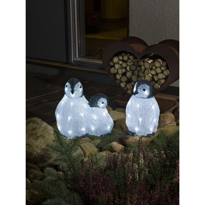 Photograph: Acrylic Penguin Family 48 White Led Outdoor IP20
