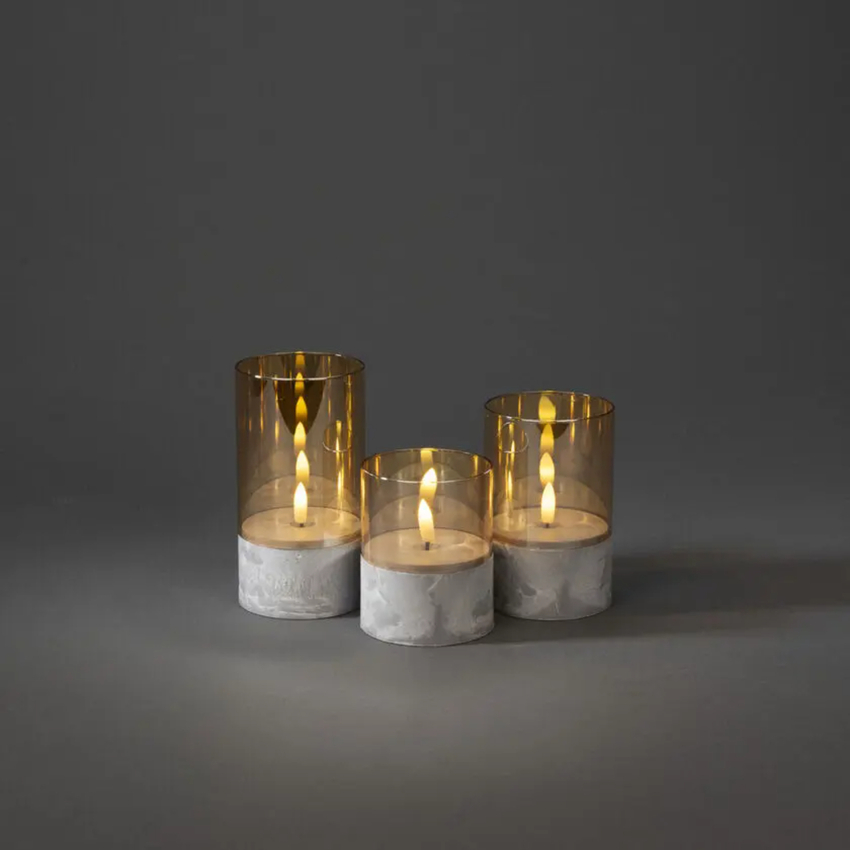 Photograph: B/O Candles Brown glass, 8x10/12,5/15cm, 6H timer 2xAA