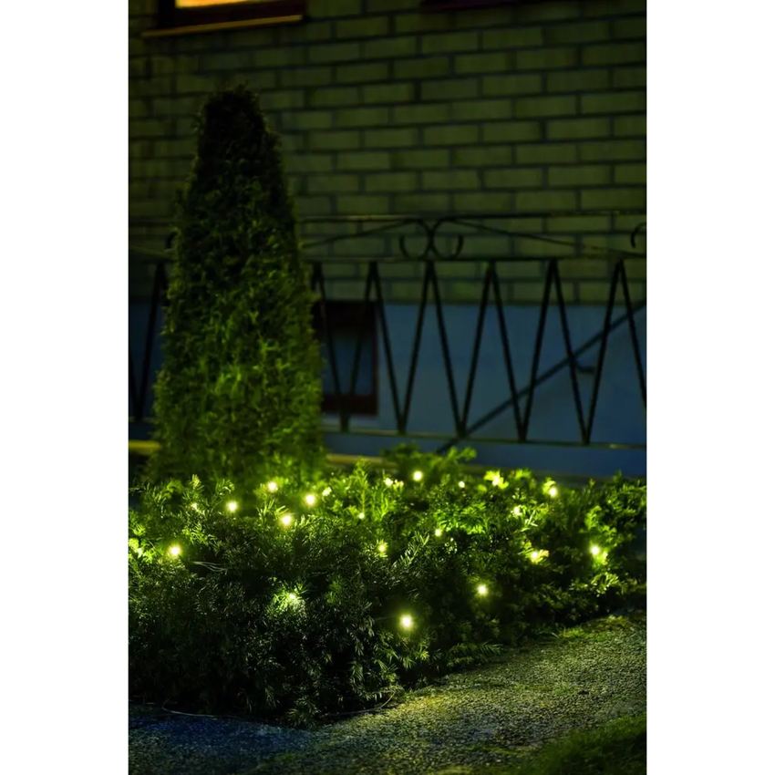 Photograph: Net Light with 32 Warm White Led 1 x 1 Mtr IP20