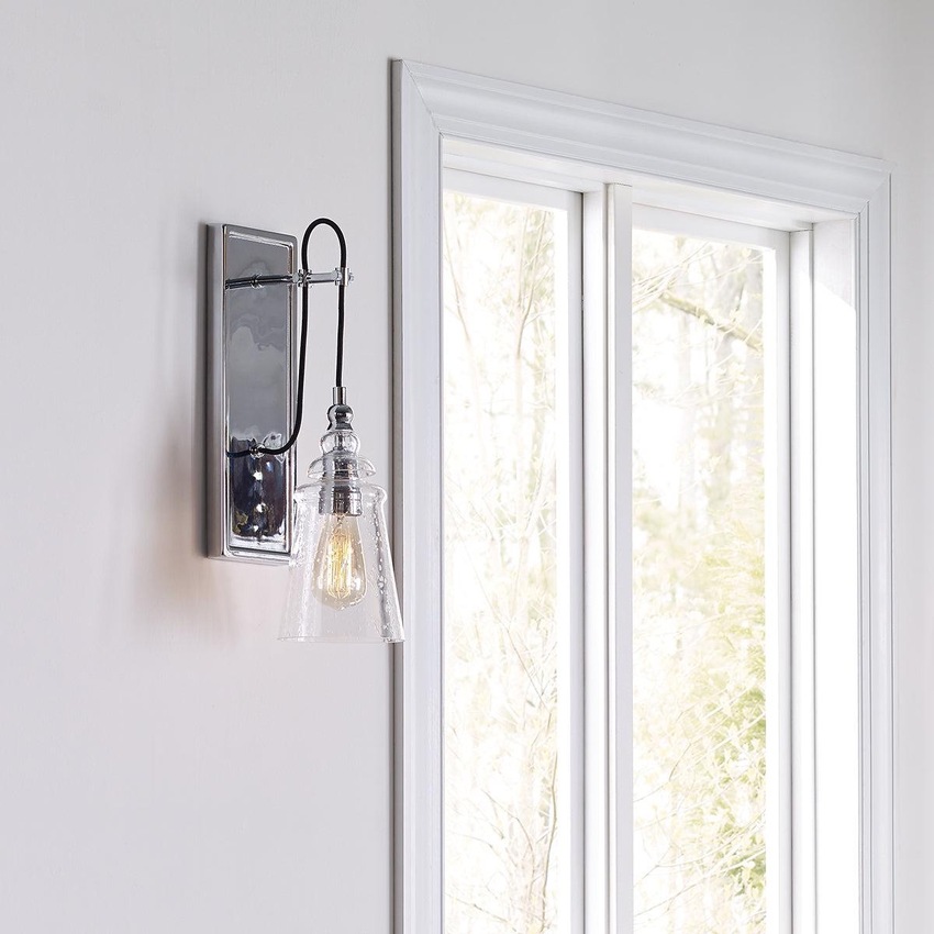 Photograph: Quintiesse Loras 1 Wall Light In Polished Chrome Complete With Clear Seeded Glass - QN-LORAS1