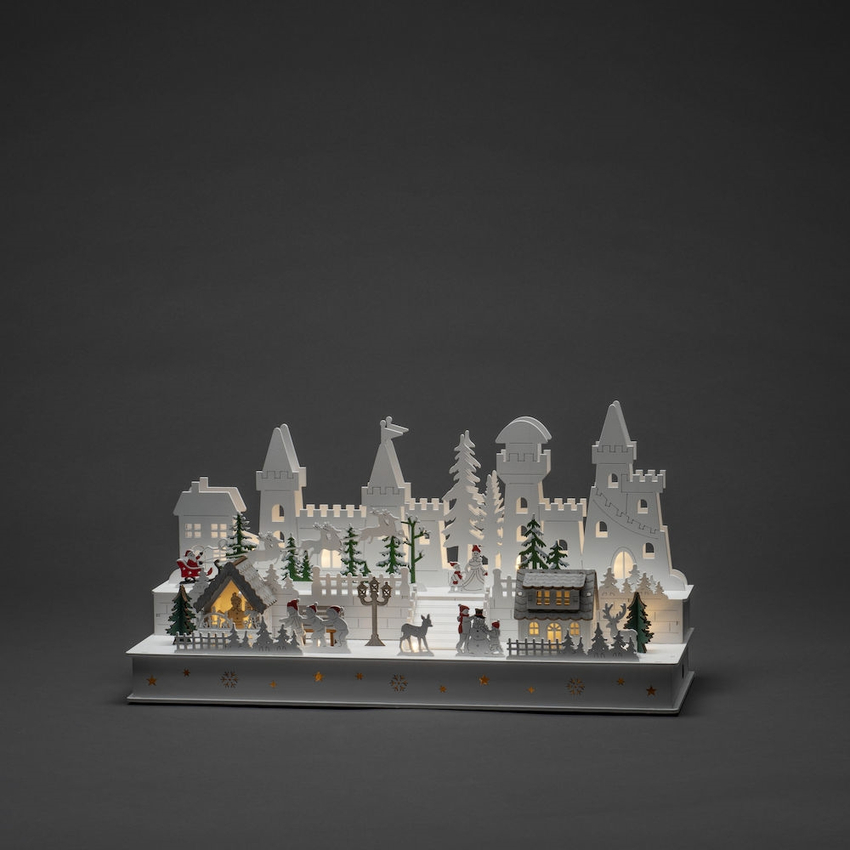 Photograph: Wooden Castle Set Christmas Decoration With Warm White LEDs